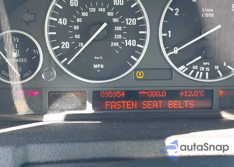 2006 BMW X5 4.4I z USA, uszkodzony, nr VIN 5UXFB53506LV24165